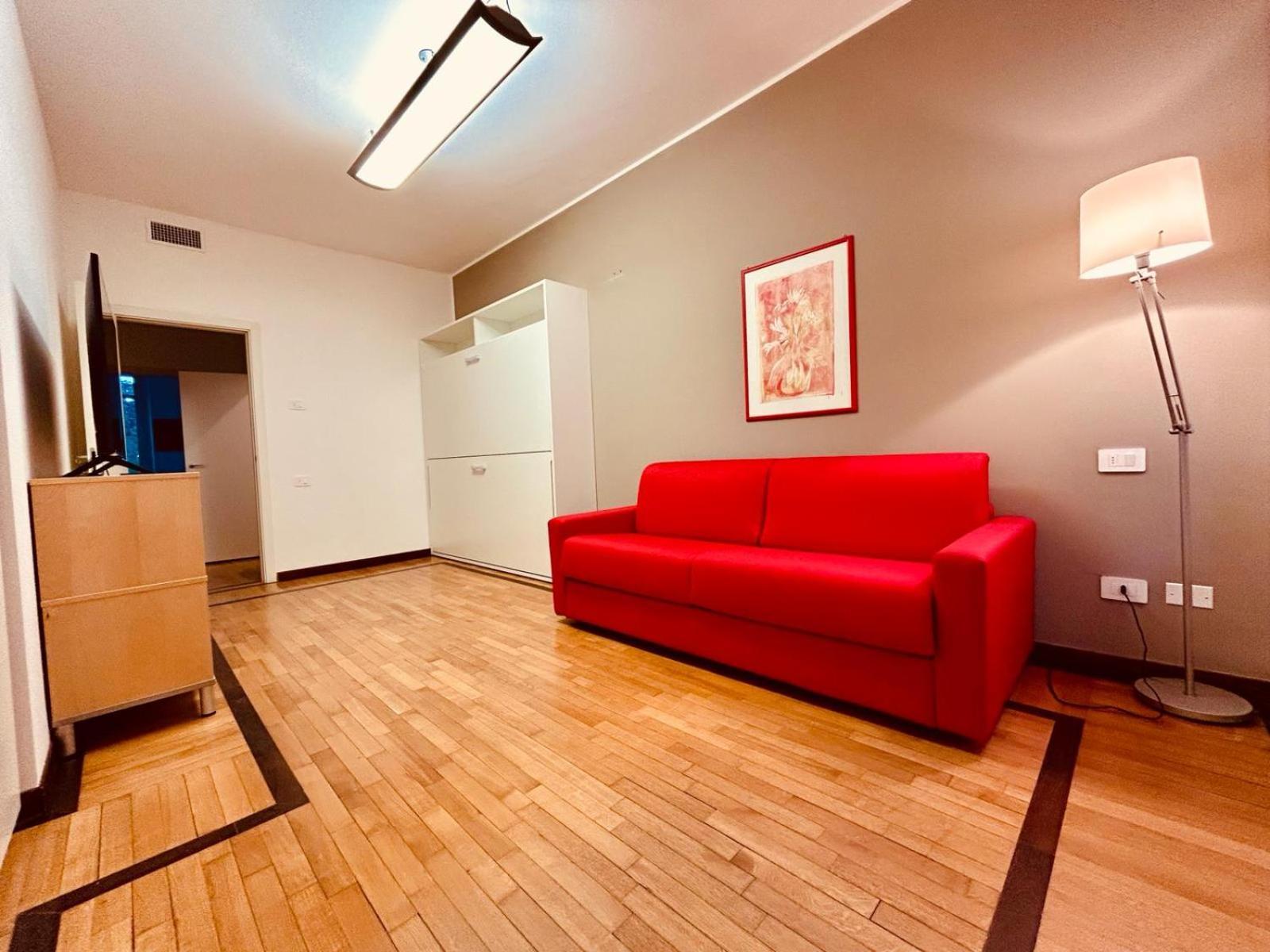 Апартаменты Kibilu - Via Medaglie D'Oro Centro Citta Con Parcheggio Варезе Экстерьер фото