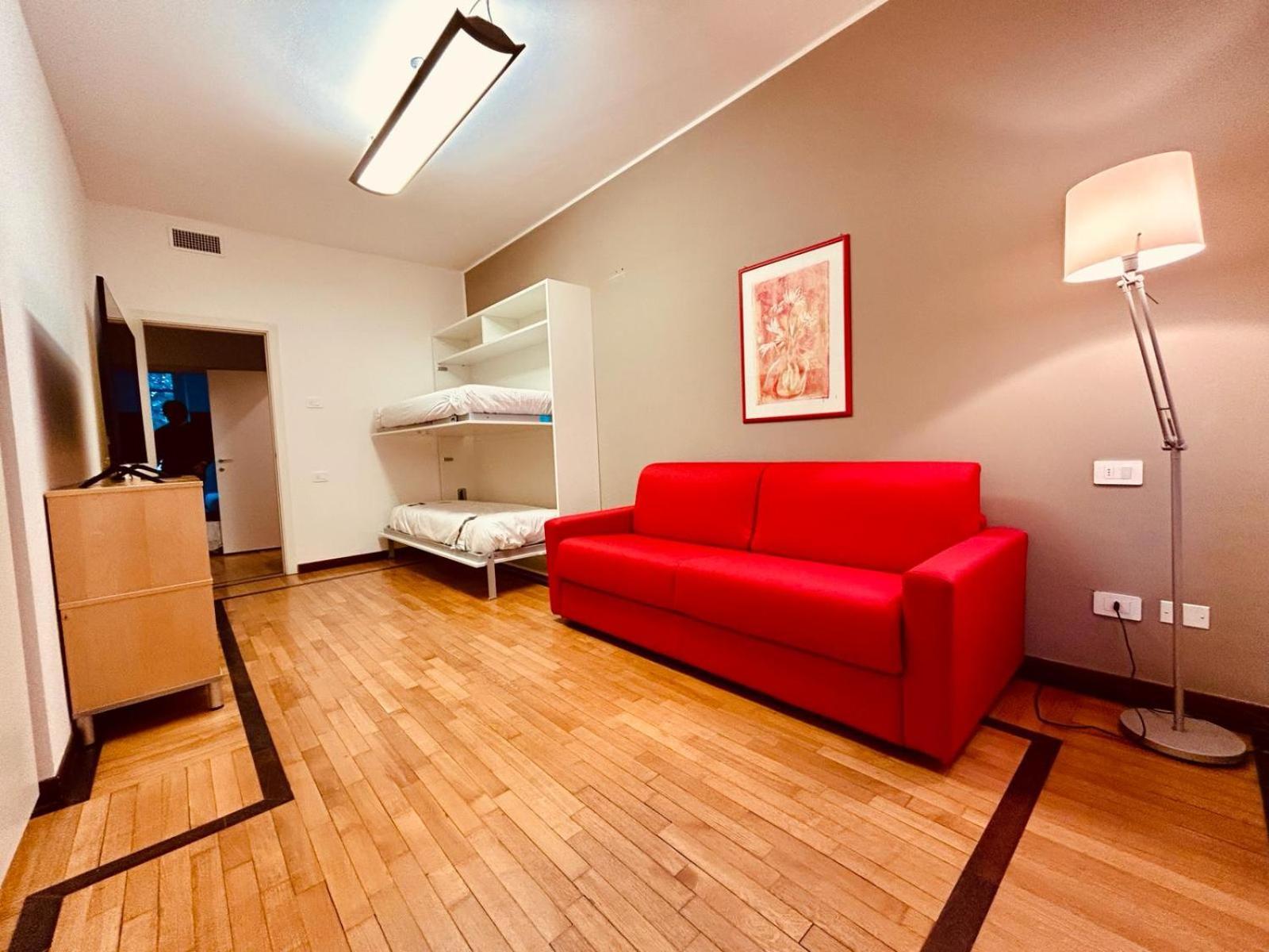 Апартаменты Kibilu - Via Medaglie D'Oro Centro Citta Con Parcheggio Варезе Экстерьер фото